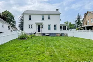 16 Meriden Ave, Meriden, CT 06451 - Photo 23