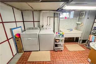 16 Meriden Ave, Meriden, CT 06451 - Photo 21