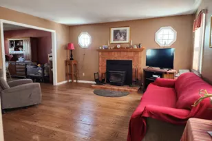 31 Claremont St, Bristol, CT 06010 - Photo 3