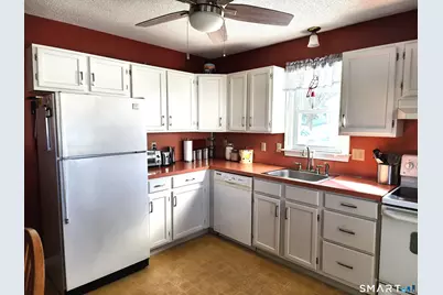 31 Claremont Street, Bristol, CT 06010 - Photo 9