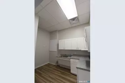 855 Farmington Avenue, Farmington, CT 06032 - Photo 11