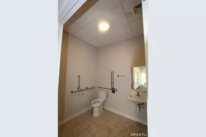 855 Farmington Avenue, Farmington, CT 06032 - Photo 13