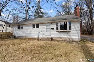 17 Dune Rd, Enfield, CT 06082 - Photo 1