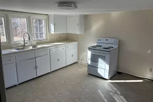 92A Huntingtown Rd, Newtown, CT 06470 - Photo 7