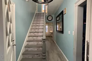 42 Bliss St, Hartford, CT 06114 - Photo 3