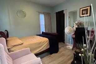 42 Bliss St, Hartford, CT 06114 - Photo 11