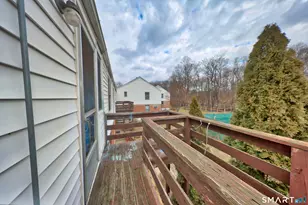 46 Nob Hill Cir, Bridgeport, CT 06610 - Photo 17