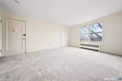 46 Nob Hill Circle #C, Bridgeport, CT 06610 - Photo 3