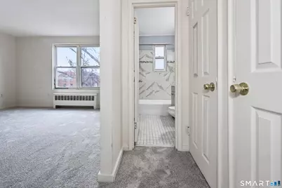 46 Nob Hill Circle #C, Bridgeport, CT 06610 - Photo 9