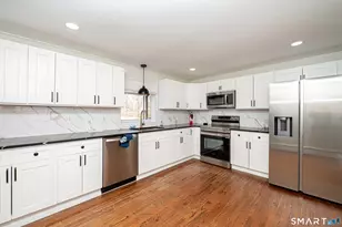 6 Liberty Terrace, North Haven, CT 06473 - Photo 5