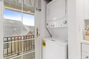 77 Locust Ave, New Canaan, CT 06840 - Photo 15