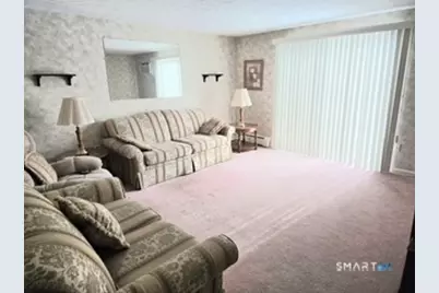 1162 Middle Turnpike West #APT B2, Manchester, CT 06040 - Photo 3