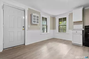 18 Hobart St, Meriden, CT 06450 - Photo 9