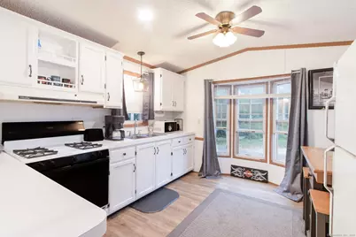 44 Hemlock Drive, Shelton, CT 06484 - Photo 5