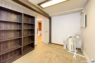 399 W Woods Rd, Hamden, CT 06518 - Photo 27