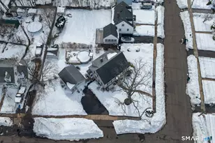 50 Pleasant Dr, Hamden, CT 06514 - Photo 31