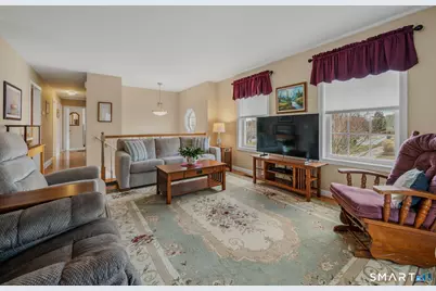 8 Heartwell Drive, Groton, CT 06340 - Photo 9