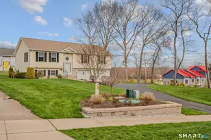 8 Heartwell Dr, Groton, CT 06340 - Photo 3