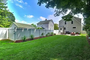 18 Day Spring Ave, Hamden, CT 06518 - Photo 35