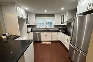 70 Hawthorne St, Bridgeport, CT 06610 - Photo 9