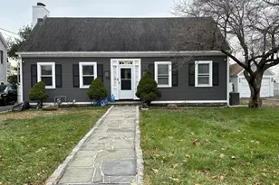 70 Hawthorne St, Bridgeport, CT 06610 - Photo 5