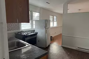 47 Pershing Dr, Ansonia, CT 06401 - Photo 7