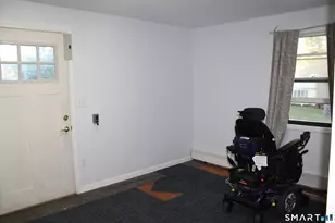 211 Macktown Rd, Windsor, CT 06095 - Photo 11