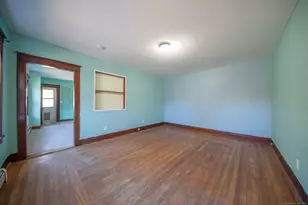 32 Linnell St, Plainfield, CT 06354 - Photo 7