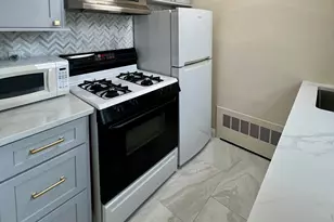 140 Grove St, Stamford, CT 06901 - Photo 5