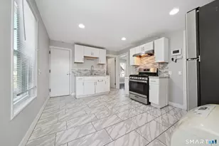 73 Orange St, Bridgeport, CT 06607 - Photo 13