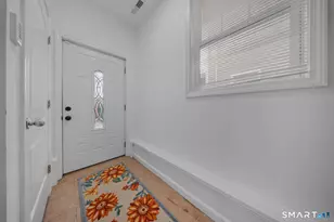 60 Hawthorne St, West Haven, CT 06516 - Photo 3