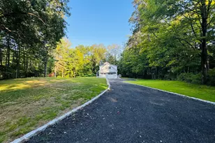 238 Berkshire Rd, Newtown, CT 06482 - Photo 5