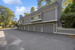 405 Heritage Vlg, Southbury, CT 06488 - Photo 23