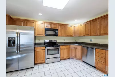 12 Boulevard Drive #31-172, Danbury, CT 06810 - Photo 17