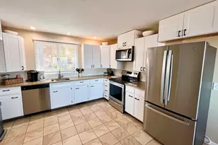 105 Fenwood Dr, Old Saybrook, CT 06475 - Photo 13