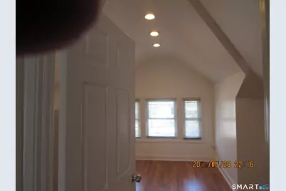 25 Lincoln Avenue, Norwalk, CT 06854 - Photo 17