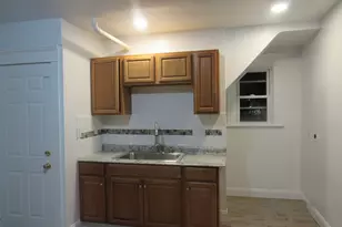 25 Lincoln Ave, Norwalk, CT 06854 - Photo 13