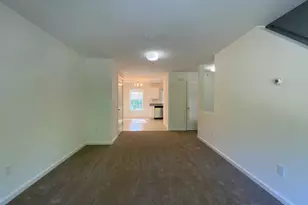 20 Orchard St, Brookfield, CT 06804 - Photo 5