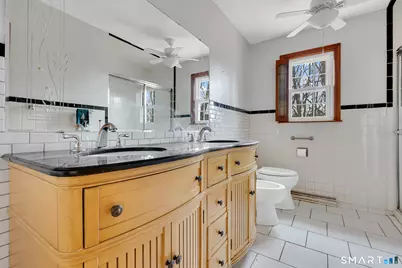 9 Greenview Road, Danbury, CT 06811 - Photo 15