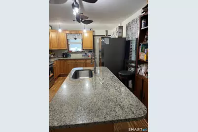 102 Carroll Avenue, Bridgeport, CT 06607 - Photo 7