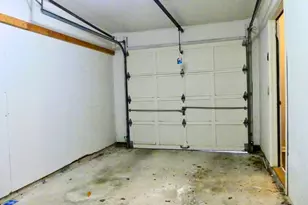 8 Oakwood Ave, Norwalk, CT 06850 - Photo 31