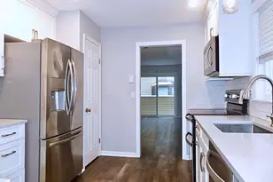 8 Oakwood Ave, Norwalk, CT 06850 - Photo 9