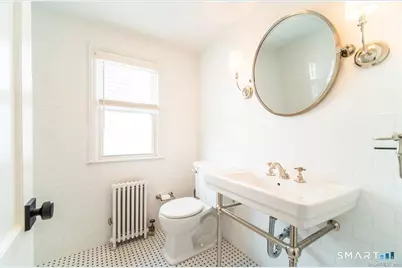 506 Lighthouse Road, New Haven, CT 06512 - Photo 3