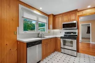 1 Chapman Ave, Waterford, CT 06375 - Photo 15