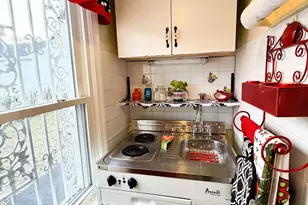 12 Hillside Ave, Stamford, CT 06902 - Photo 9