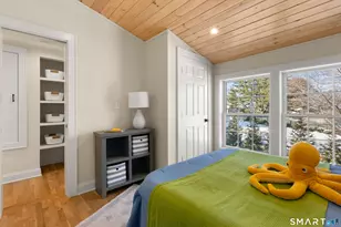 98 Cambridge St, Fairfield, CT 06824 - Photo 31