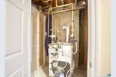 4 Edmond Road, Bethel, CT 06801 - Photo 37