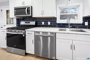 67 Breezy Ln, Thompson, CT 06262 - Photo 3