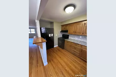 1693 Litchfield Turnpike, Woodbridge, CT 06525 - Photo 5