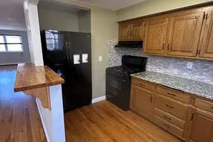 1693 Litchfield Turnpike, Woodbridge, CT 06525 - Photo 5